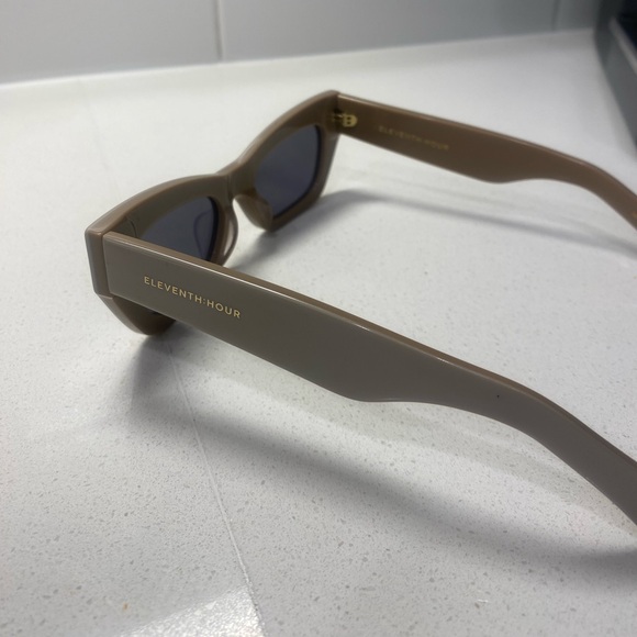 Eleventh Hour Booked Cateye Sunglasses - Picture 6 of 9